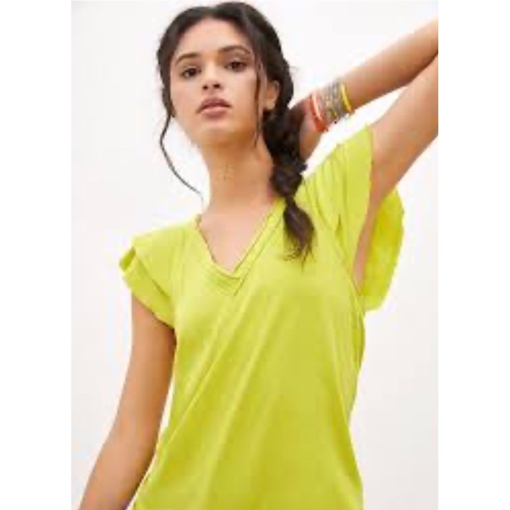 Maeve Anthropologie Chartreuse Ruffle Sleeve V-Neck Relaxed Tee XL